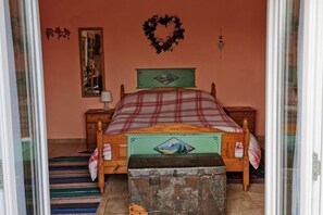 1 bedroom, iron/ironing board, free WiFi, bed sheets - Cozy 1 Bed Cottage in Ognen, Near Karnobat, Burgas (Karnobat)