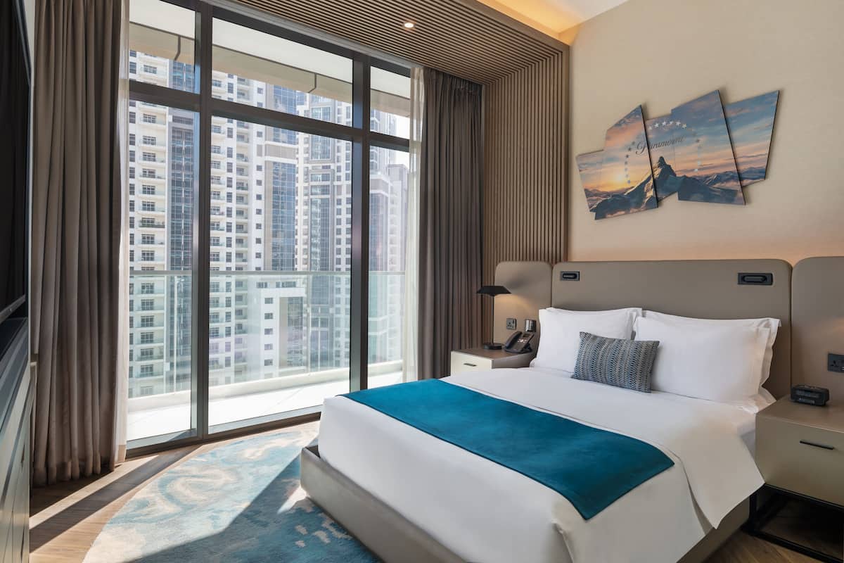 Egyptian cotton sheets, premium bedding, memory-foam beds, in-room safe