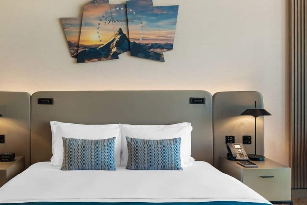 Egyptian cotton sheets, premium bedding, memory-foam beds, in-room safe