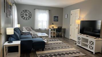 Smart TV, videojuegos, reproductor de DVD y libros