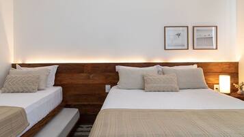 Meja kerja, Wi-Fi gratis, dan seprai linen