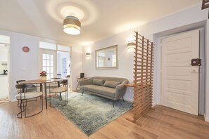 TV - NEW! Amazing Terrace and Riverview in Historical Lisbon (Lisbon)