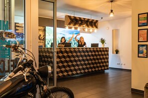 Reception - St Christopher's Vienna - Hostel (Vienna)