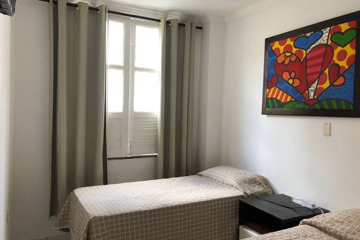 Habitación individual básica | Minibar, cortinas opacas, wifi gratis y ropa de cama
