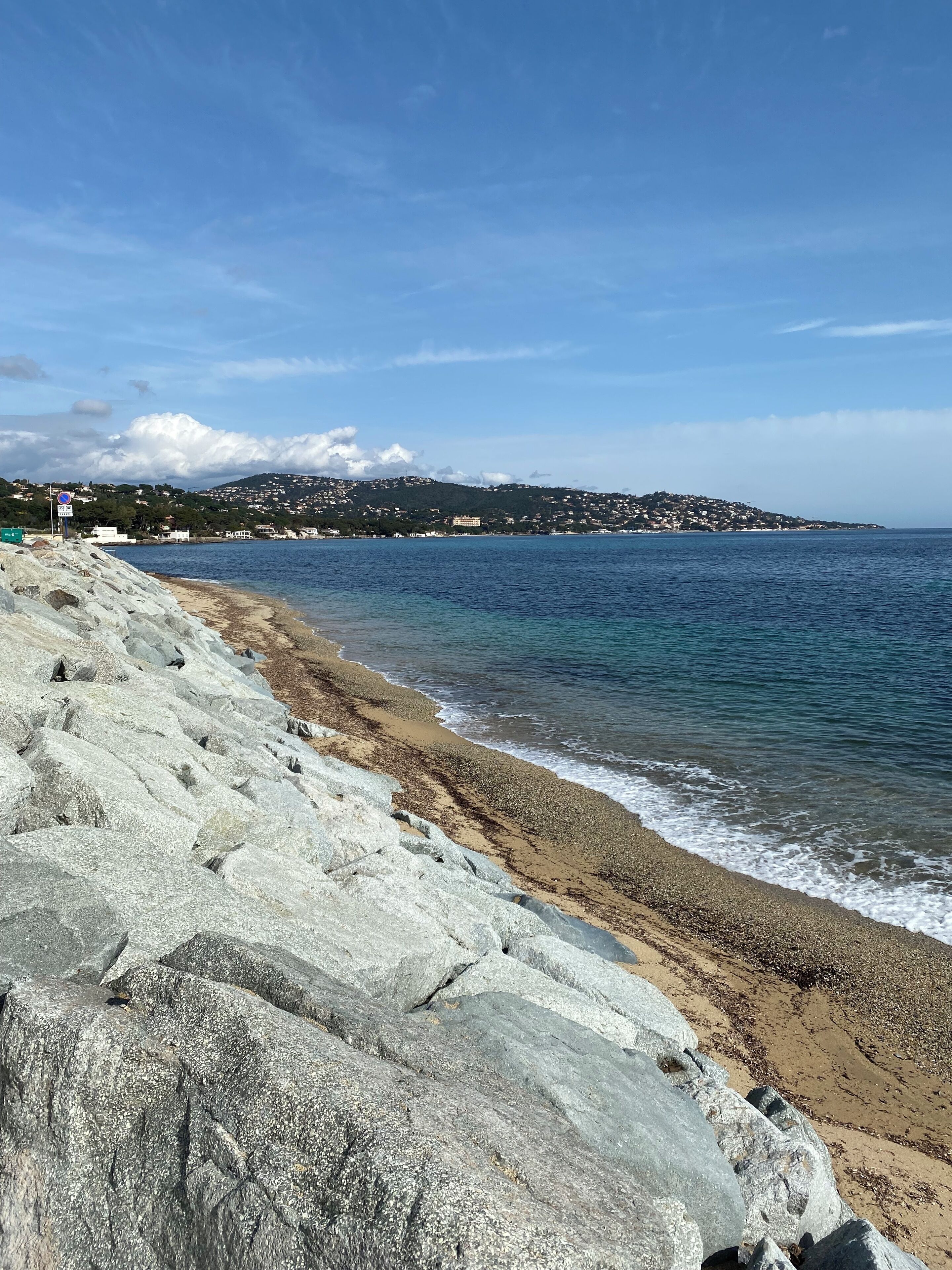 Beach nearby, sun-loungers