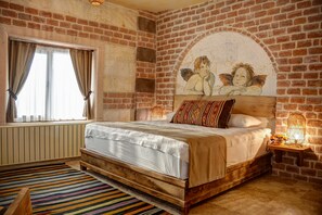 Stone Premium Suite | Egyptian cotton sheets, premium bedding, individually decorated - House 1938 Special Cave Hotel  (Ürgüp)