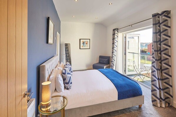 2 bedrooms, premium bedding, iron/ironing board, WiFi