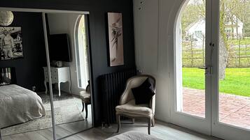 4 camere, ferro/asse da stiro, culla da viaggio, Wi-Fi gratuito