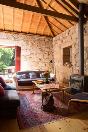 Maison familiale | Couette en duvet, fer et planche à repasser, lit de bébé portatif