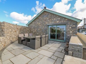 Balcony - Y Bwthyn (Amlwch)