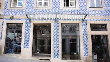 واجهة المنشأة