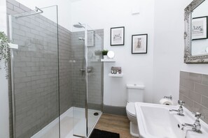 Haartrockner, Handtücher