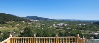 Herrliches Ferienhaus mit traumhaftem Meer- und Panoramablick und privatem Pool