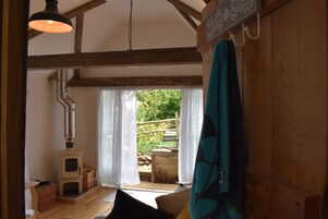 Romantic Cottage, 1 Bedroom | Living area | 35-inch Smart TV with digital channels, TV