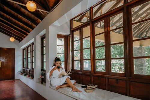 Rock house holiday bungalow bandarawela