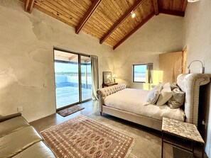 2 chambres, bureau, fer et planche à repasser, Wi-Fi gratuit