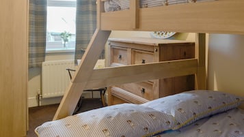 2 bedrooms, free WiFi, bed sheets