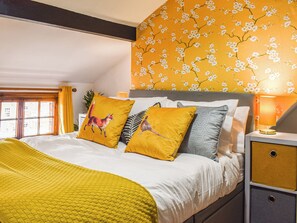 3 bedrooms, free WiFi, bed sheets - Stonesthrow Townhouse (Leek)