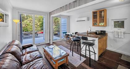 Connect with Nature at Headwaters Retreat in Jupiter Farms