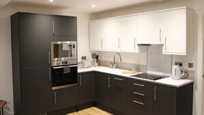 Unclassified image, 5 of 25, button - Luxury 1 Bed Apartment In The Heart Of Rochester (Rochester)