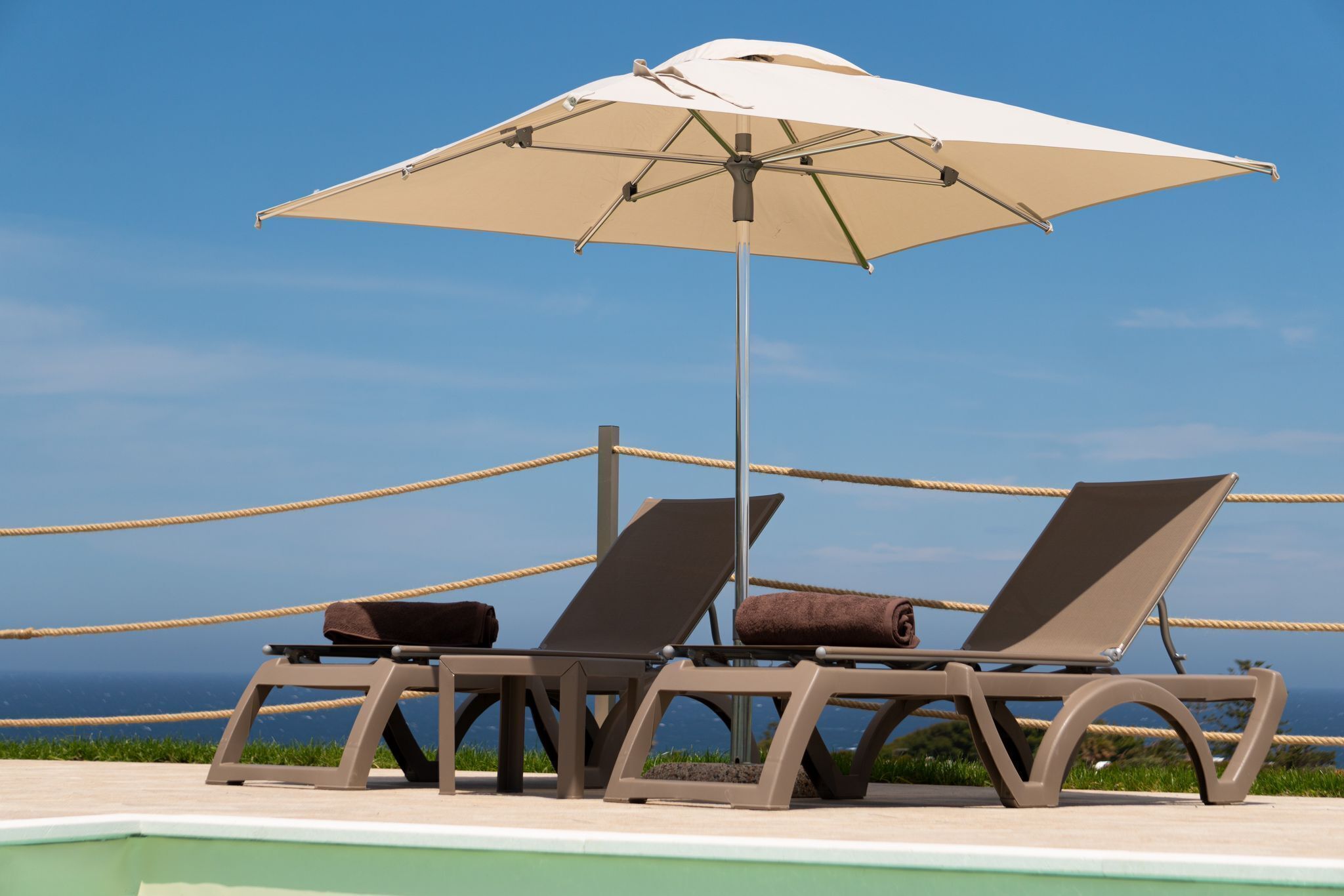 Piscine extérieure (ouverte en saison)