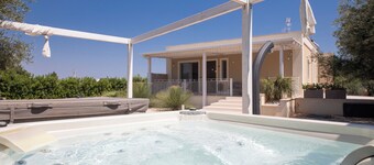 VILLA NUCCI -ROSMARINO con jacuzzi esterna privata