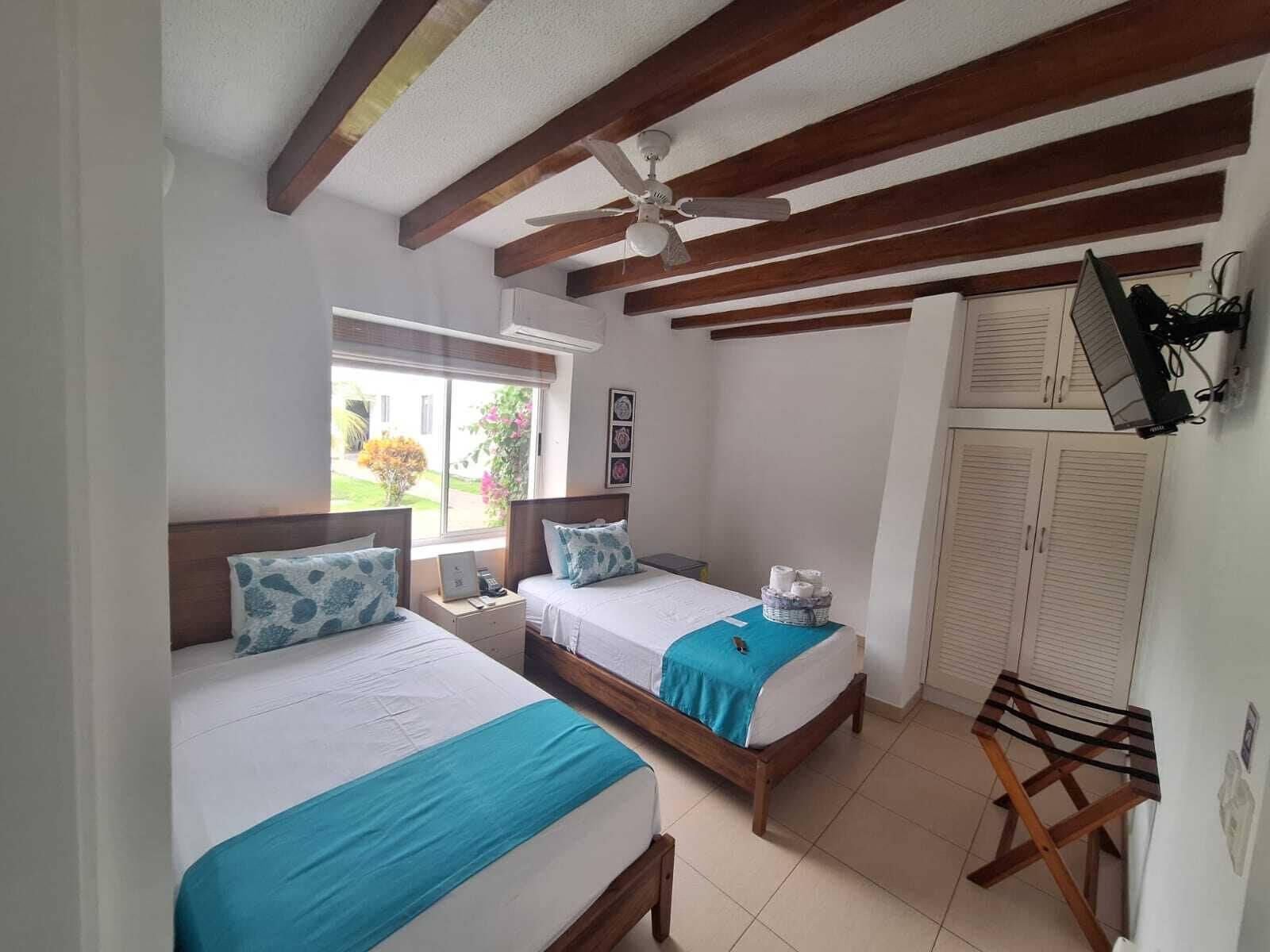 Traditional Room, 2 Twin Beds | In-room safe, soundproofing, free WiFi, bed sheets