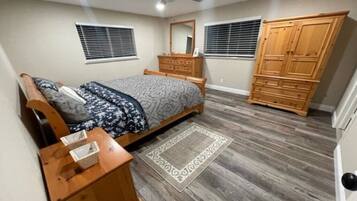 3 habitaciones, tabla de planchar con plancha y wifi gratis