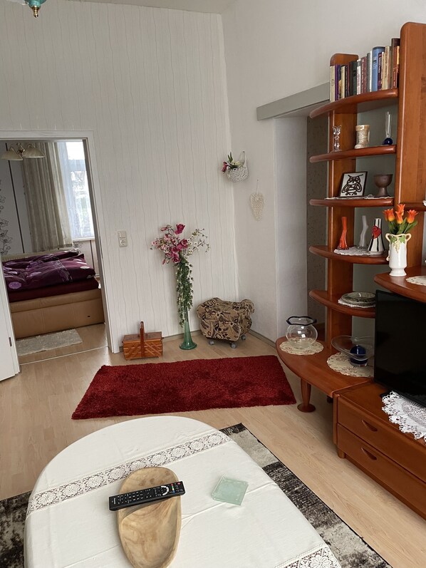 2 bedrooms, iron/ironing board, free WiFi, bed sheets - Colorful city on the Elde 2 (Grabow)