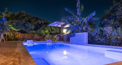 "Boutique Fuik 2", stay with us and feel like home...