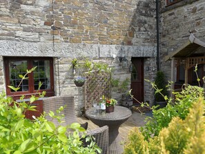 Cottage | Terrace/patio - Nightingale Cottage (Liskeard)