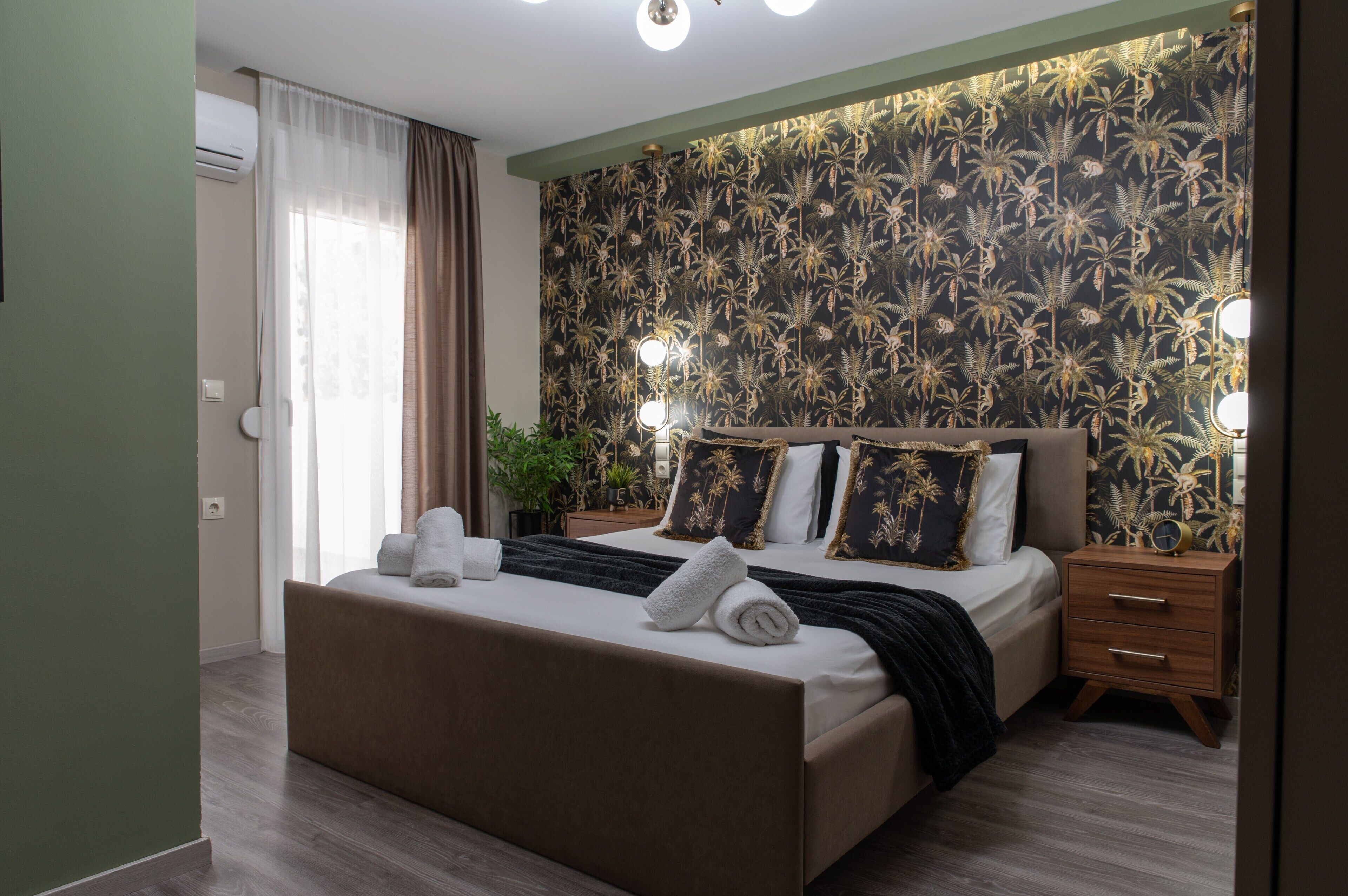 1 bedroom, desk, soundproofing, iron/ironing board