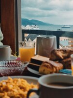 Free daily full breakfast