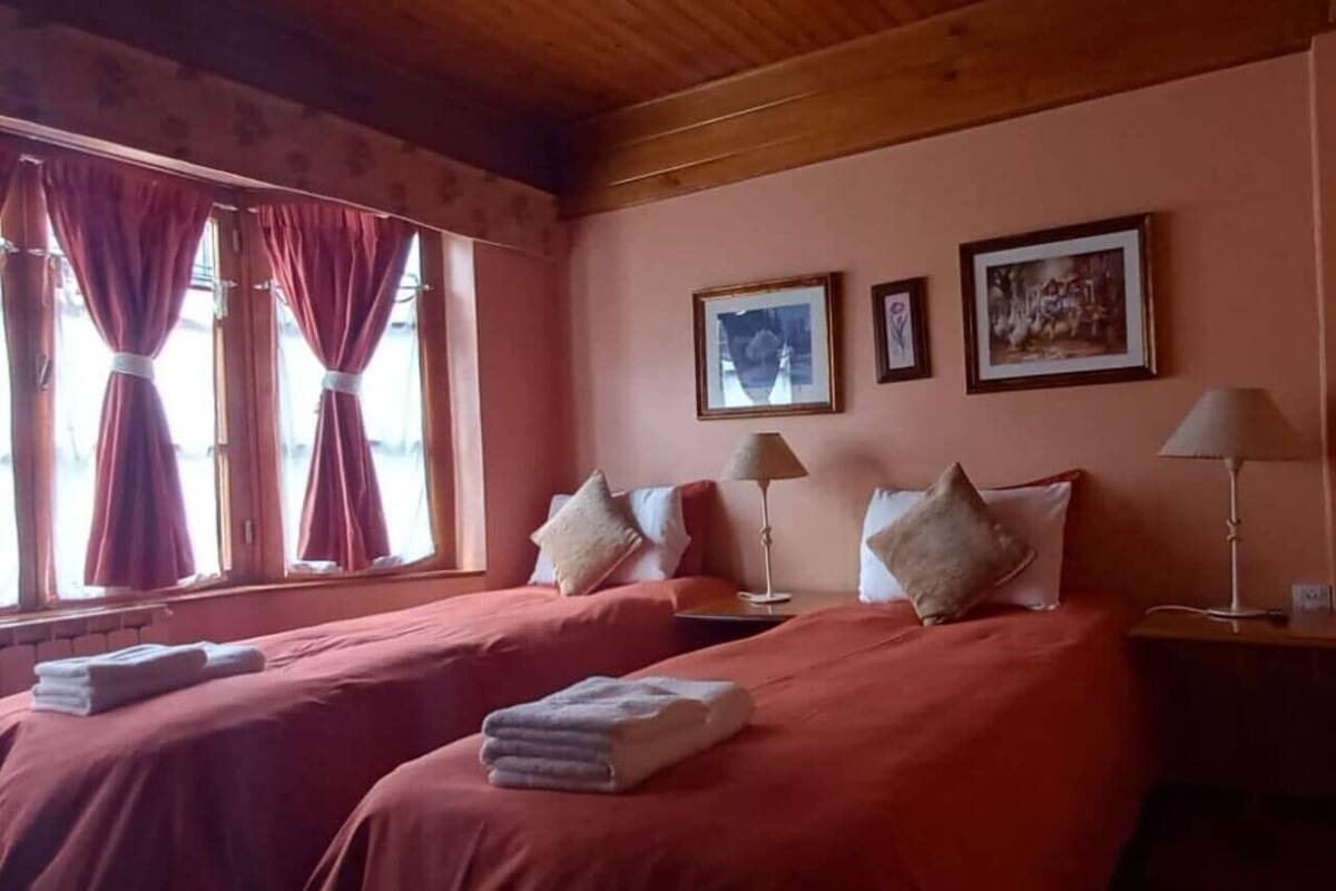 WiFi (free), individually decorated, individually furnished, bed sheets