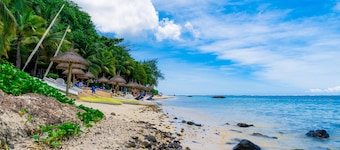 Spacious Villa with swimming pool steps away from the beach