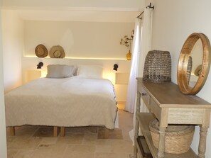 4 chambres, bureau, fer et planche à repasser, Wi-Fi gratuit