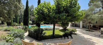 VILLA PRIVEE CLIMATISEE JULES & CO AVEC PISCINE CHAUFFEE VAR LORGUES 2/ 8 PERS