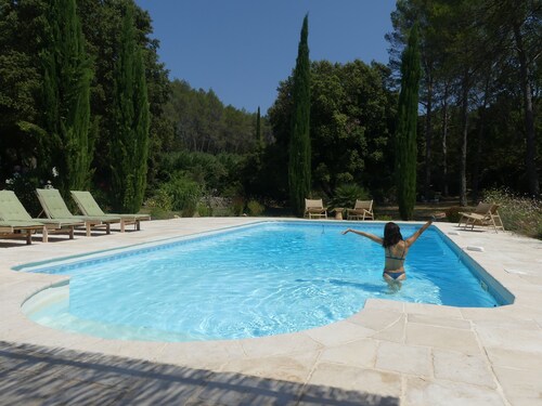 VILLA WITH HEATED AND SECURED POOL 2 TO 8 PERSONS ALL OPTIONS IN HEART LORGUES