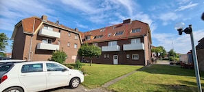 Exterior - Vacation apartment close to the beach. Mother-Father-Child-Clinic Friedrichskoog-Spitze (Friedrichskoog)