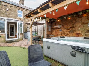 Property grounds - 3 Sunnyside Terrace (Matlock)