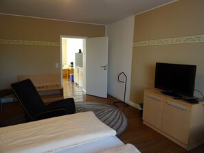 1 bedroom, iron/ironing board, WiFi, bed sheets - Relaxed living in a centrally located apartment (Kleinblittersdorf)