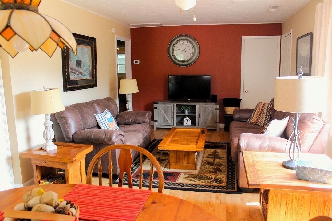 Nest in Sylva and the Great Smoky Mountains 