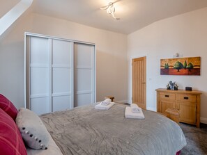 4 chambres, Wi-Fi gratuit, draps fournis