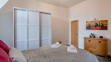 4 chambres, Wi-Fi gratuit, draps fournis