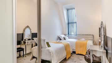 4 bedrooms, free WiFi, bed sheets