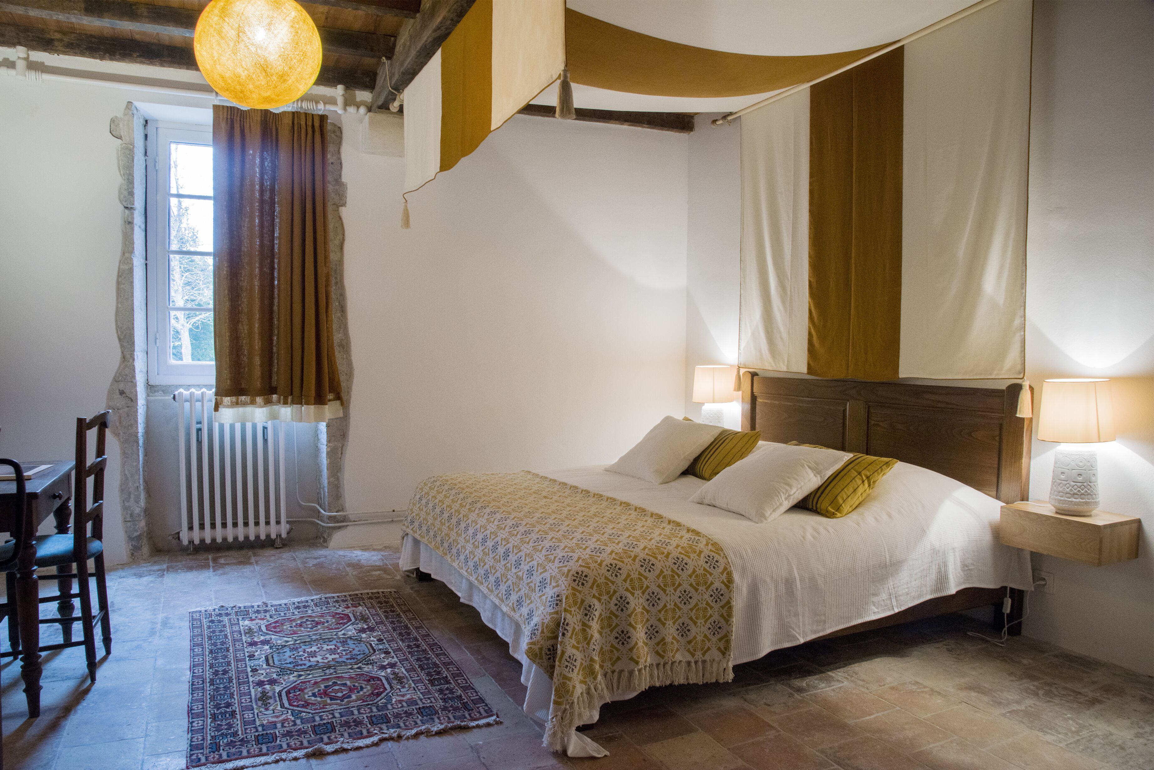 9 chambres, fer et planche à repasser, Wi-Fi gratuit