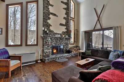 Bright, Family-Friendly Lake View House Close to Okemo, Killington, Pico,  Lakes