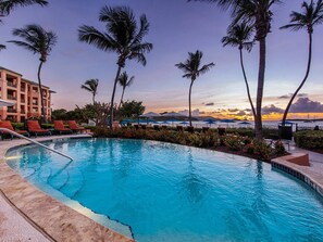 Pool - Ritz-Carlton Club® / 2 Bed Lux Suite* (Fri to Fri) (St Thomas)