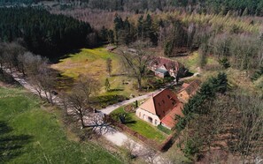 Exterior - Old forester's lodge in a fantastic location in the middle of the forest (zapel)