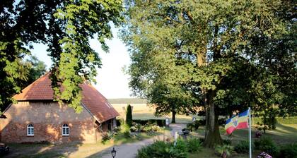 Old forester's lodge in a fantastic location in the middle of the forest